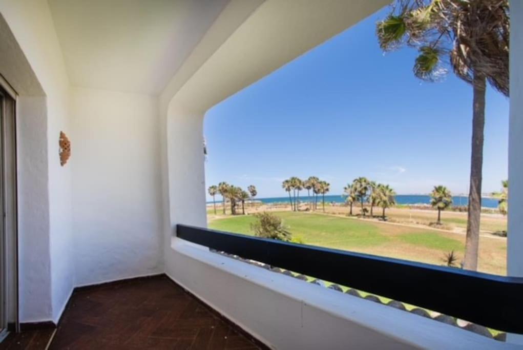 Luxury Seafront With Ocean View, Pools, And Private Gardens Villa